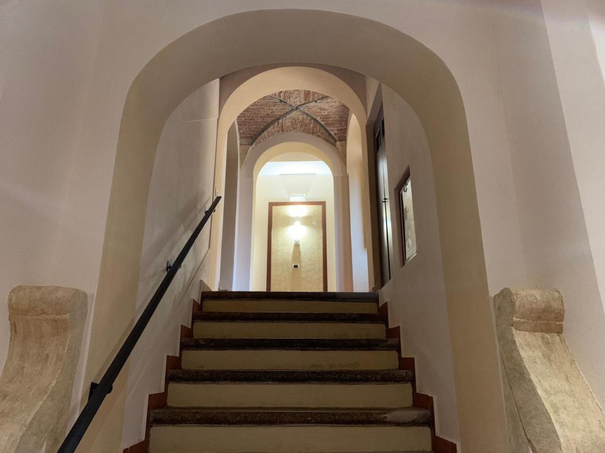 Le Vie Mediterranee Torre di Ruggiero ภายนอก รูปภาพ