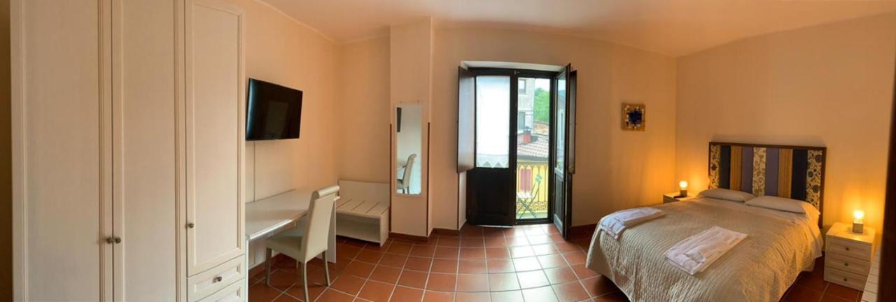 Le Vie Mediterranee Torre di Ruggiero ภายนอก รูปภาพ